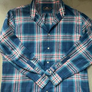 Vineyard Vines button down XL
